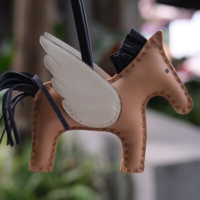 Charm Ngựa Đủ Màu Sắc