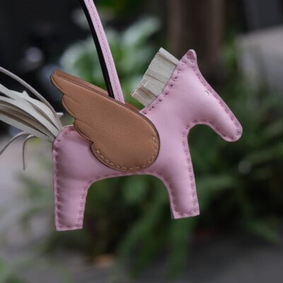 Charm Ngựa Đủ Màu Sắc