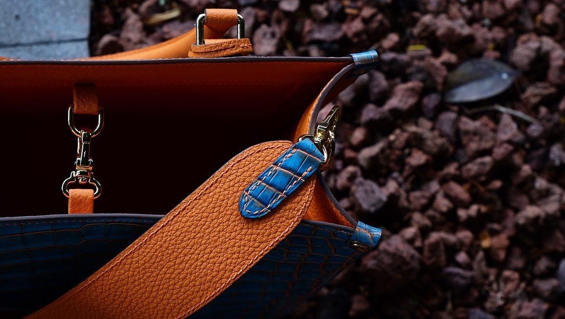 Jackmar Bag Da Cá Sấu Vẽ Tay X Phối Da Bê