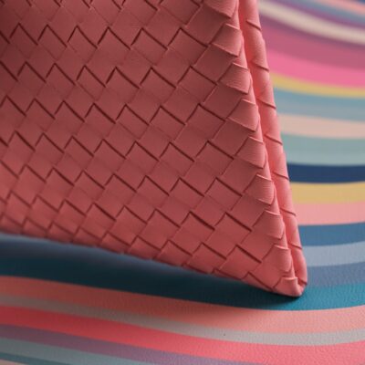 Clutch Đan Da Cừu Pink