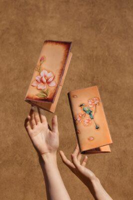 Dịch Vụ Khắc Tên Lên Ví Da Cao Cấp, Uy Tín