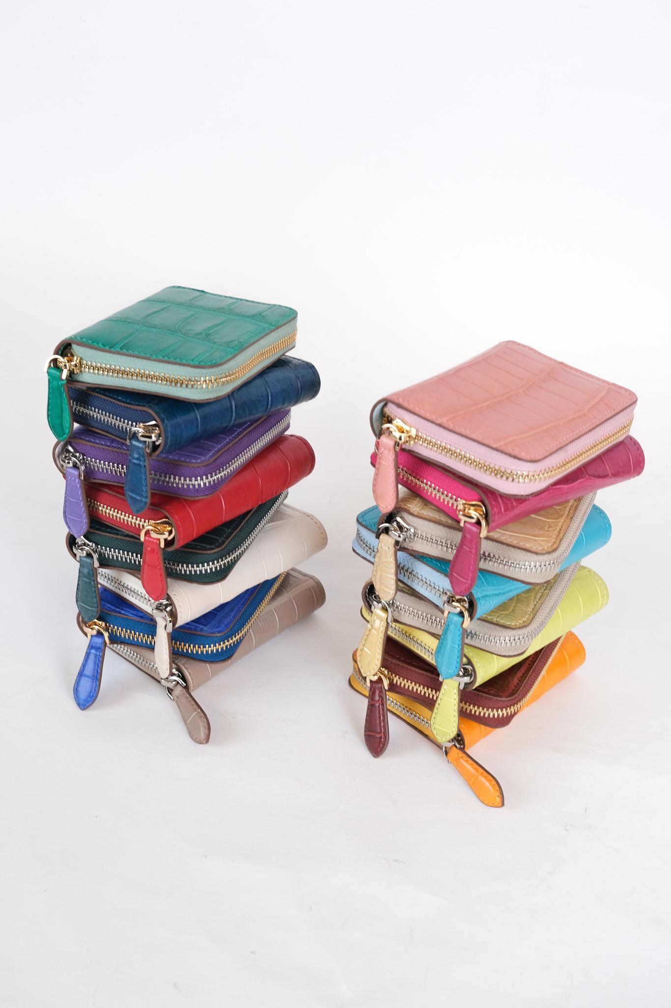 Làm Ví Da Theo Yêu Cầu