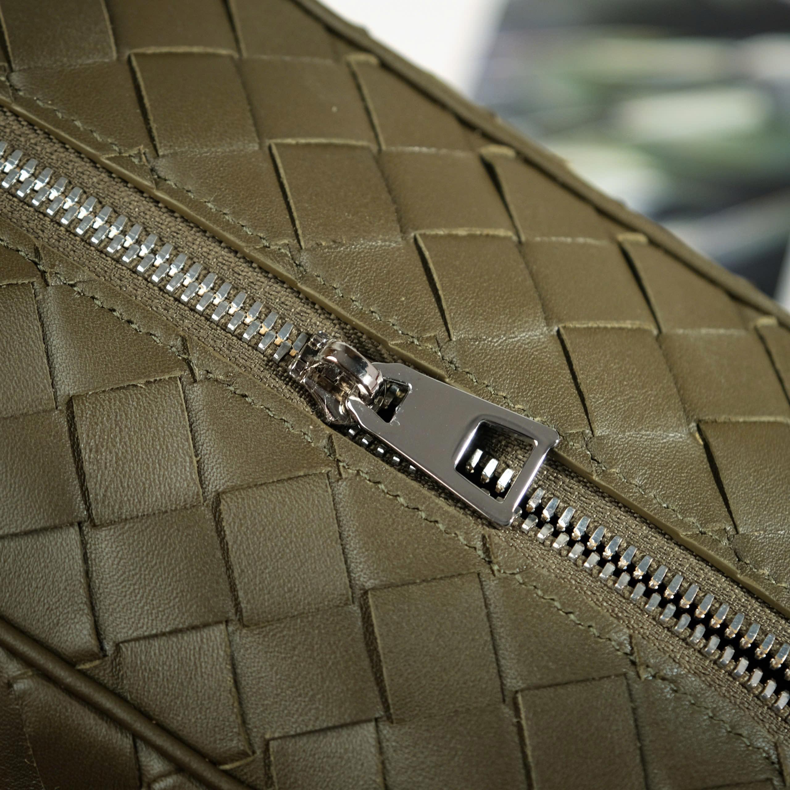 Woven Doppkit Túi Du Lịch Da Bò Nappa Olive