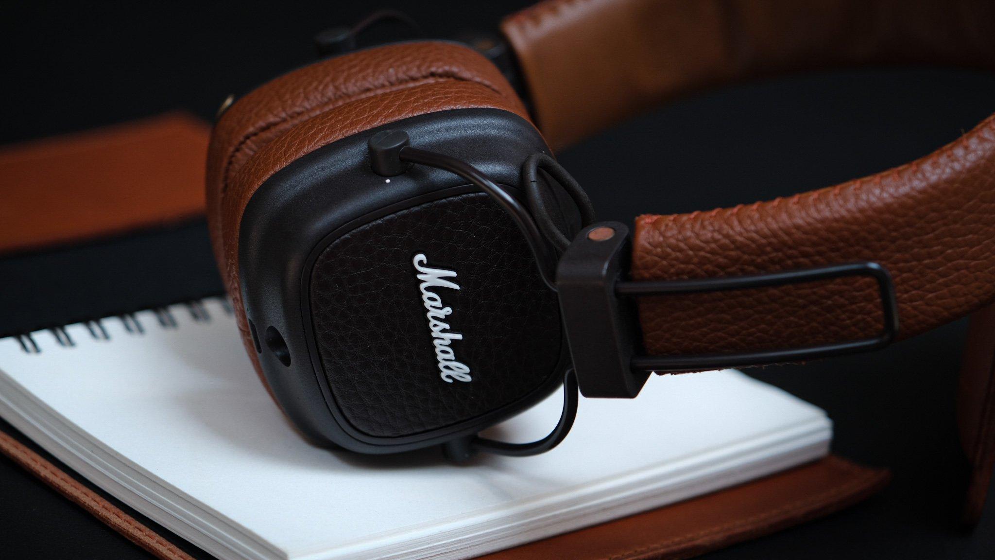 Dịch Vụ Bọc Da Tai Nghe Cao Cấp Sang Trọng