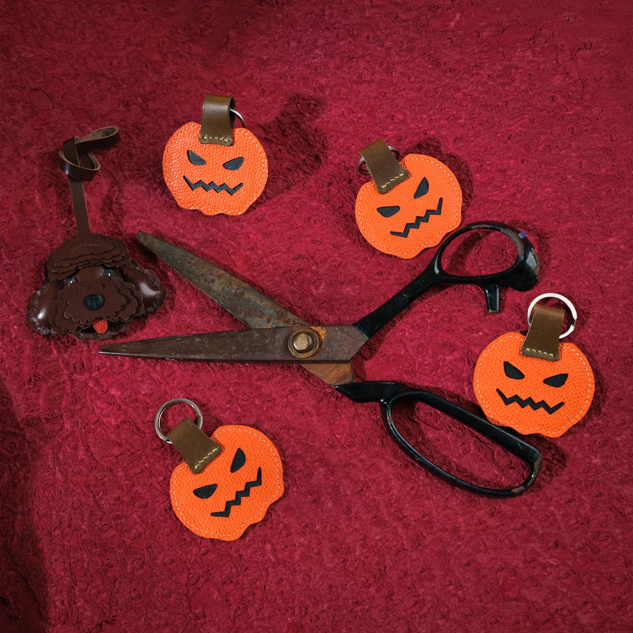 Sản Xuất Charm Da Theo Yêu Cầu – Phụ Kiện Túi Xách