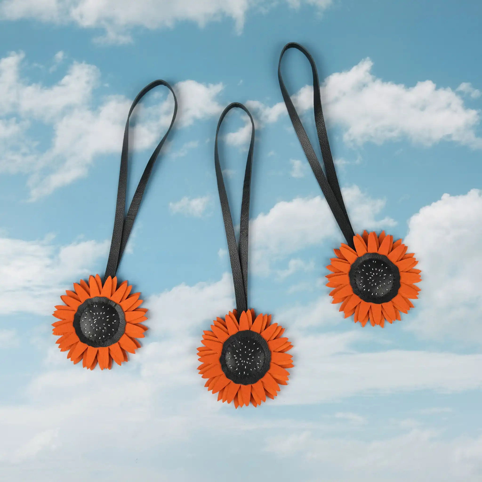 Sản Xuất Charm Da Theo Yêu Cầu – Phụ Kiện Túi Xách