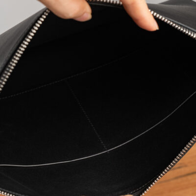 Clutch Đen Da Bò Nappa & Da Swift