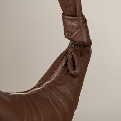 Túi Hobo Croissant Da Bò Ý Nâu Bò