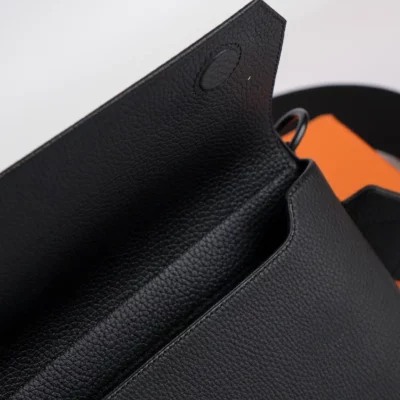 Messenger Bag – Da Togo Black