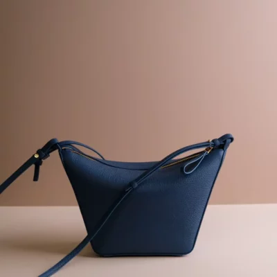 Loewe Hammock Hobo Bag Da Togo – Navy