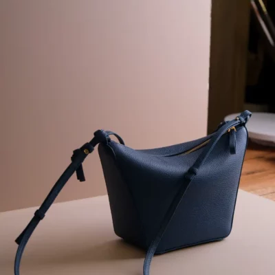 Loewe Hammock Hobo Bag Da Togo – Navy