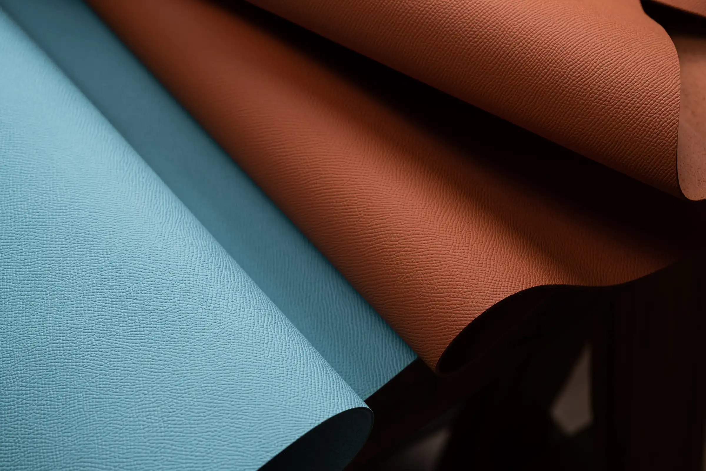 Da Togo Và Da Epsom: Khác Nhau Thế Nào Và Nên Chọn Loại Nào?